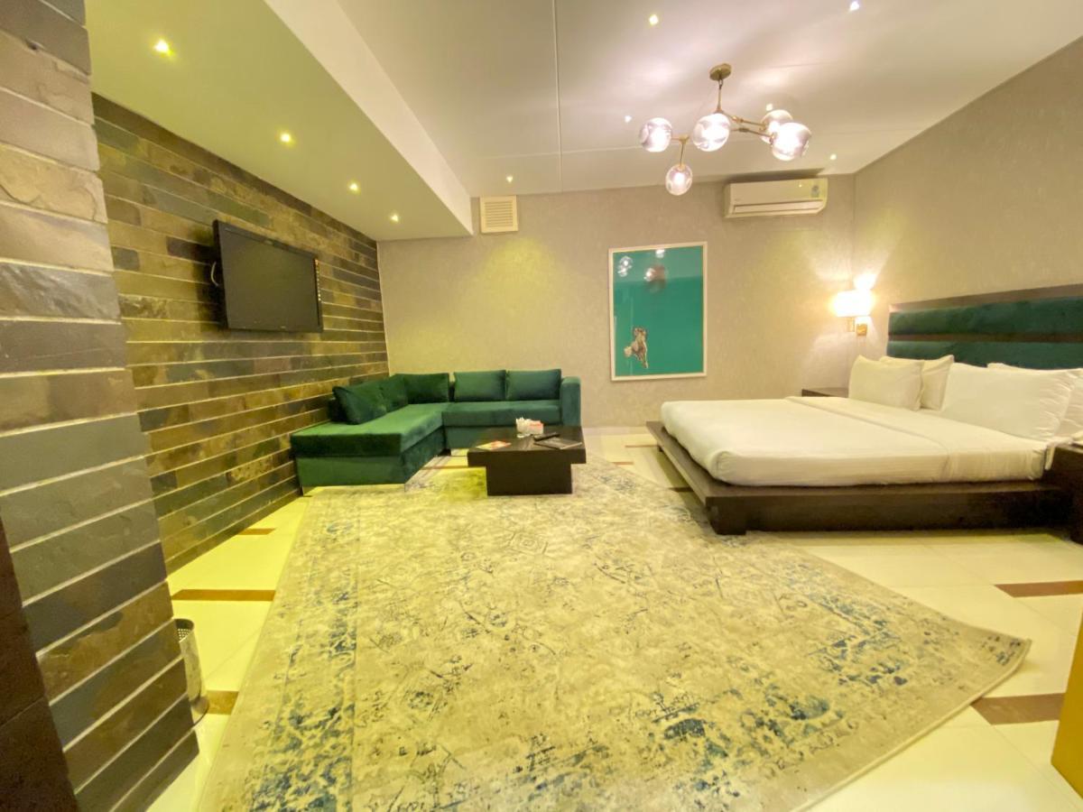 Lahore Continental Hotel Kültér fotó