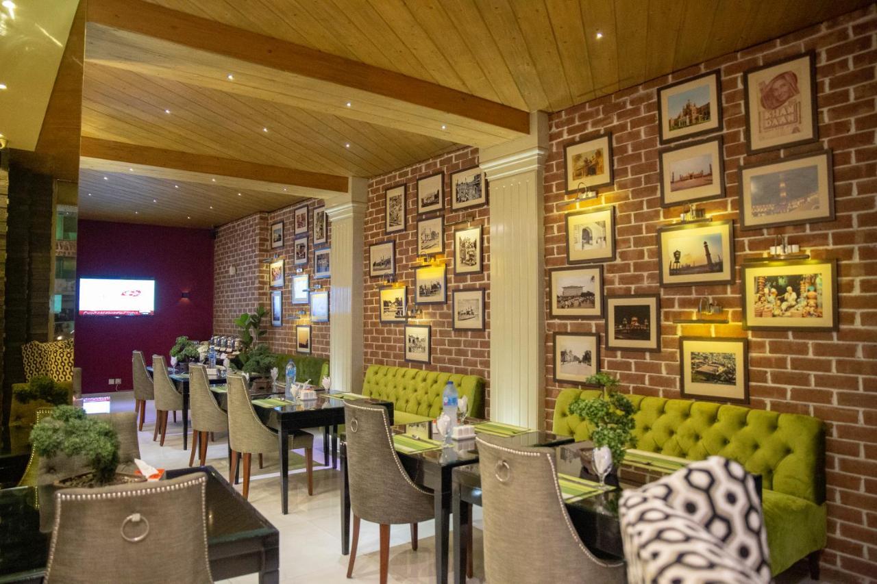 Lahore Continental Hotel Kültér fotó