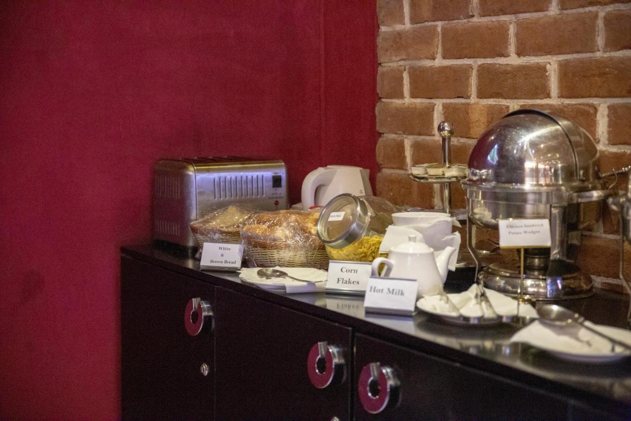 Lahore Continental Hotel Kültér fotó